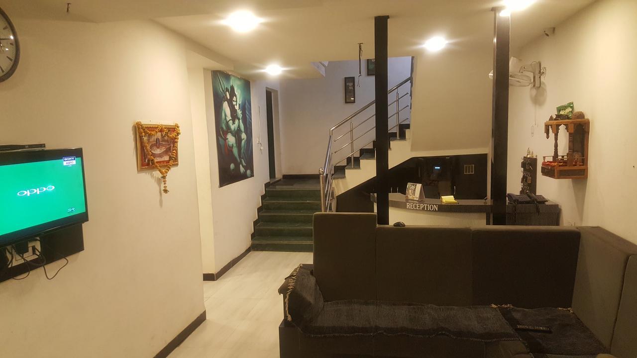Hotel Kalajanki Ujjain Zewnętrze zdjęcie